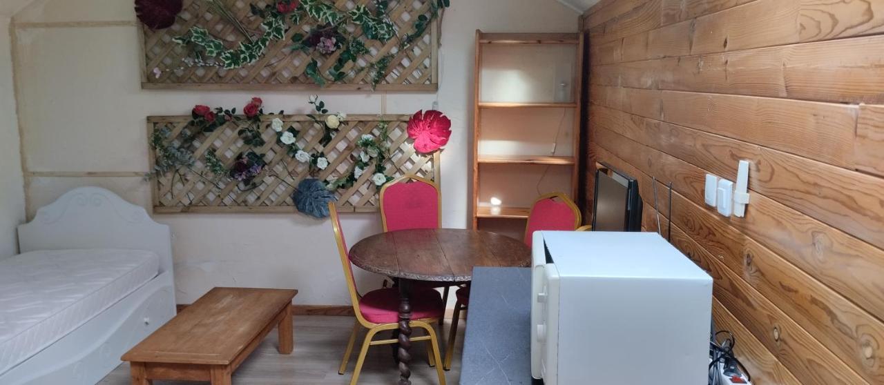 La Maison Du Saule Pompignac Esterno foto